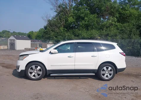 2014 Chevrolet Traverse Ltz z USA, uszkodzony, nr VIN 1GNKVJKD7EJ337497